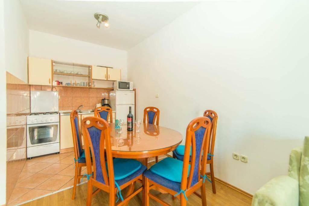 Apartmani Jerkin โวดีเซ ภายนอก รูปภาพ